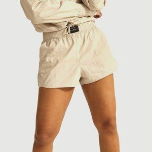 Halle Berry X Sweaty Betty Leticia Training Shorts in Pebble Beige